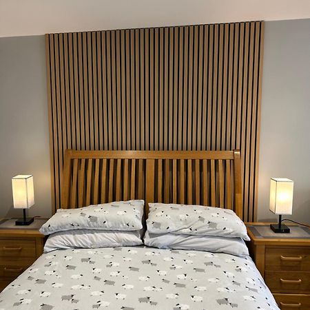 Appartamento Roblins Nest Ammanford Esterno foto